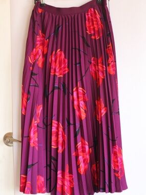 a new day Purple Pleated Midi Skirt with Pink-Red Floral Print
